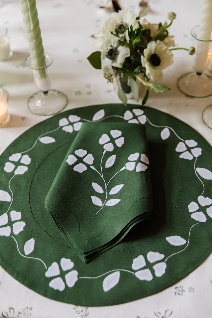 Matisse Dinner Napkins, Green & White, Set of 2